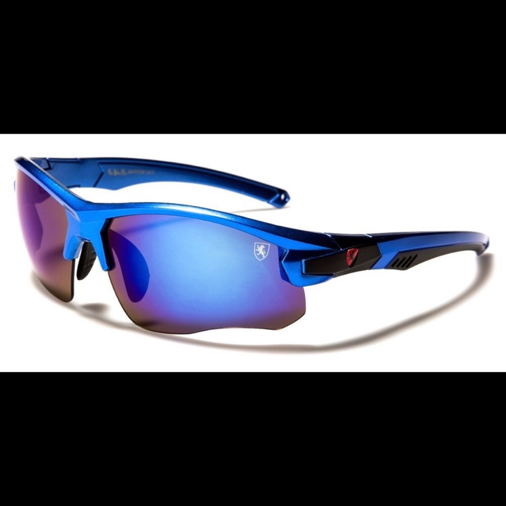 Sunglasses NWT plus microfiber pouch